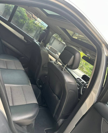 mercedes-benz-c-class-c250-2011-big-8