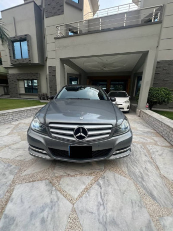 mercedes-benz-c-class-c250-2011-big-2