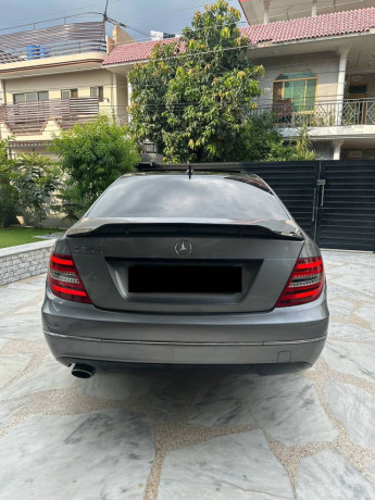 mercedes-benz-c-class-c250-2011-big-5