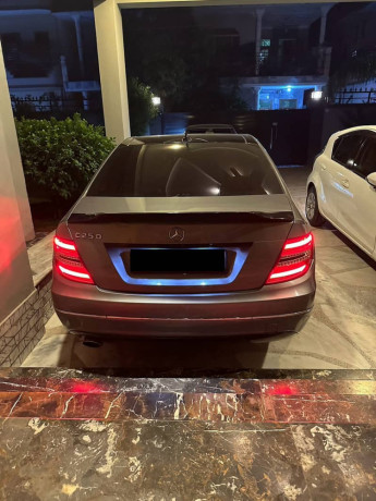 mercedes-benz-c-class-c250-2011-big-1