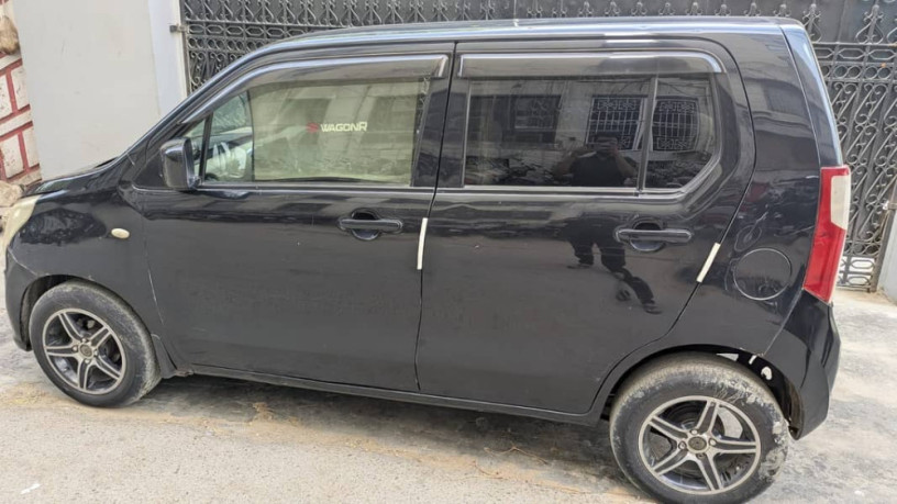 suzuki-wagon-r-2014-big-3