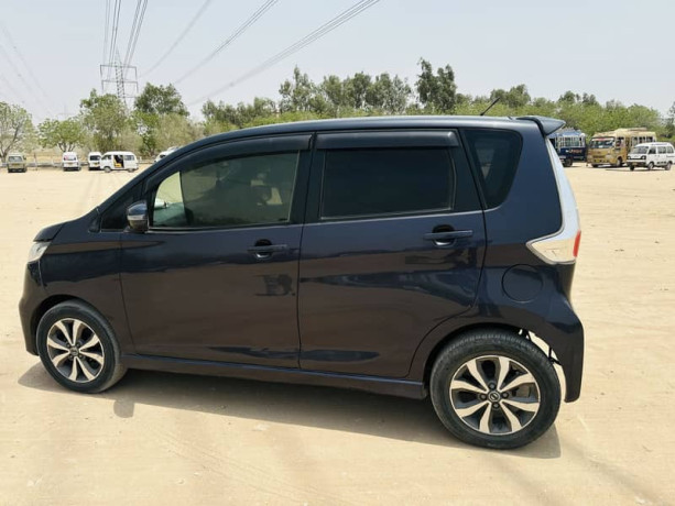 nissan-dayz-highwaystar-big-5