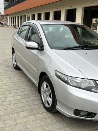honda-city-13-i-vtec-big-10