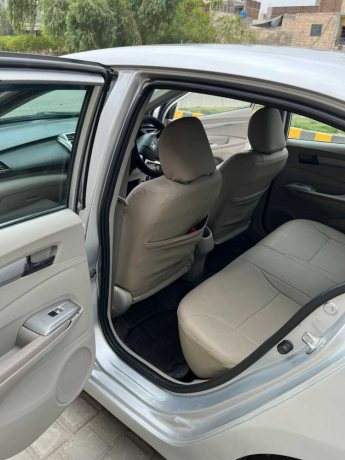 honda-city-13-i-vtec-big-3