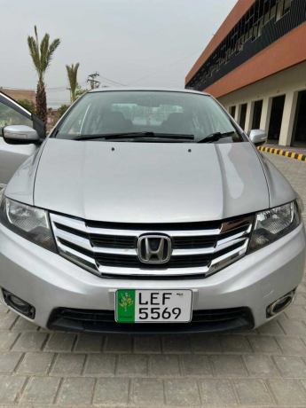 honda-city-13-i-vtec-big-14