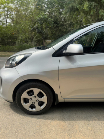 kia-picanto-10-mt-big-4