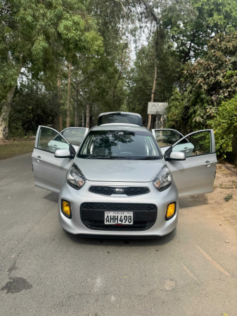 kia-picanto-10-mt-big-8