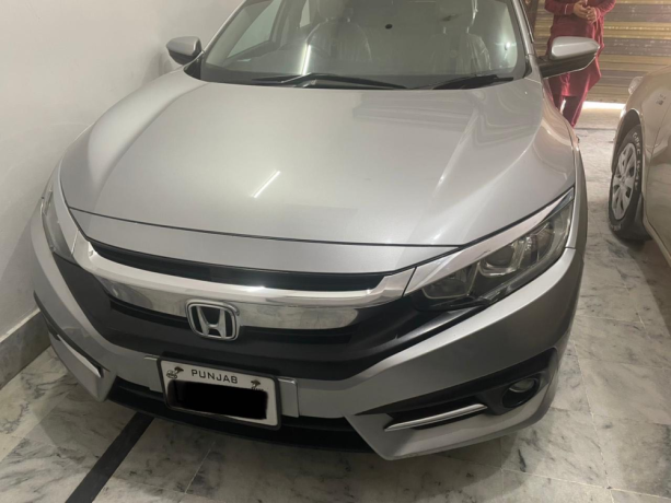 honda-civic-18-i-vtec-cvt-big-0