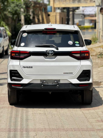 toyota-raize-g-big-3