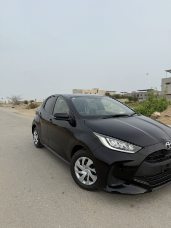 toyota-yaris-hatchback-g-10-big-1