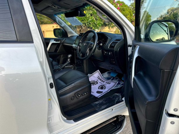 toyota-prado-tx-l-package-27-big-8