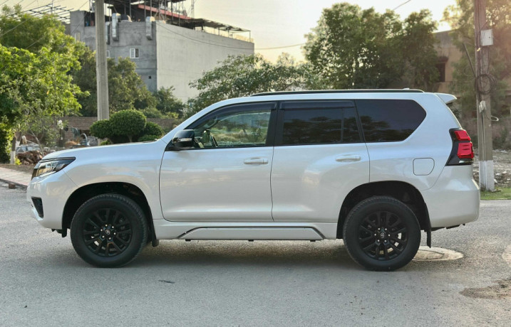 toyota-prado-tx-l-package-27-big-5