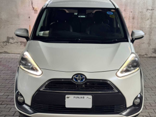 toyota-sienta-g