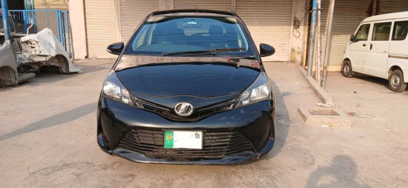 toyota-vitz-f-m-package-10-big-0