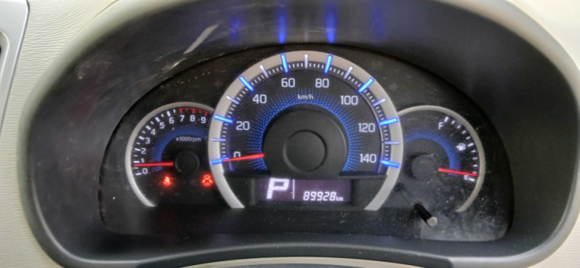 suzuki-wagon-r-fx-big-15