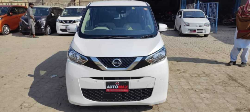 nissan-dayz-s-big-0