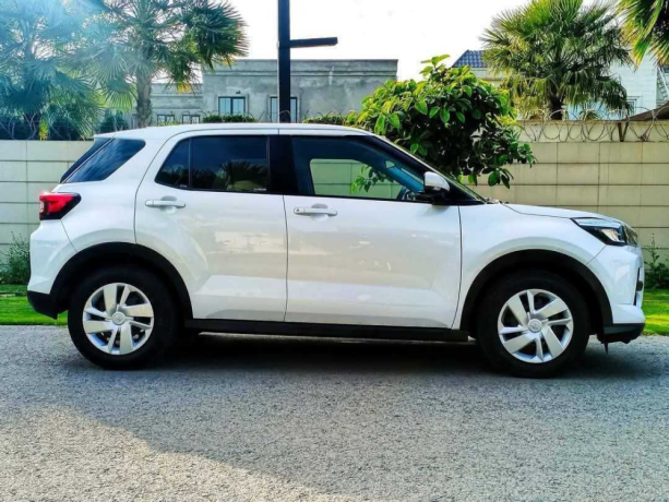 toyota-raize-xs-big-1