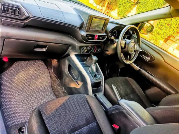 toyota-raize-xs-big-5