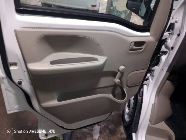 mitsubishi-other-2020-big-11