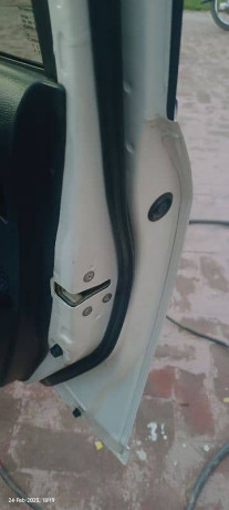 suzuki-swift-2018-big-6