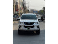 toyota-fortuner-v-small-0