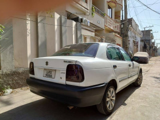 suzuki-baleno-2004
