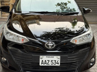 toyota-yaris-15-x