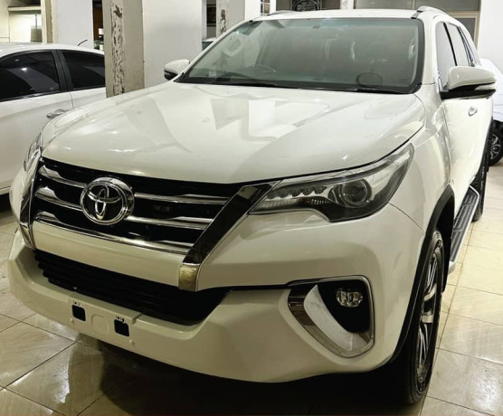 toyota-sigma-2018-model-big-4