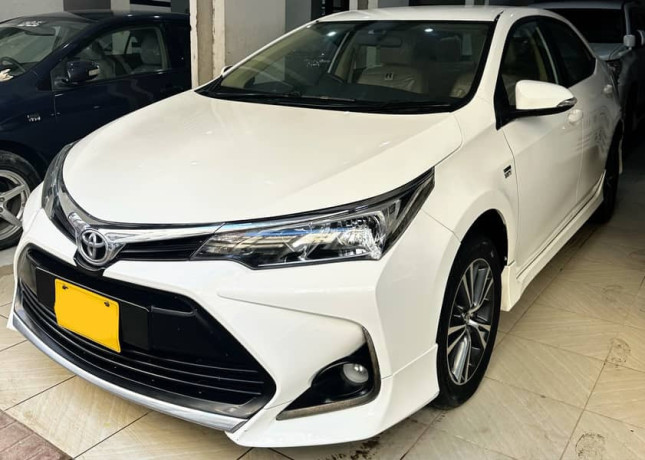 toyota-altis-16-2020-big-0