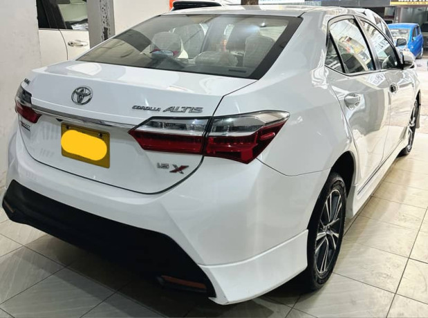 toyota-altis-16-2020-big-1