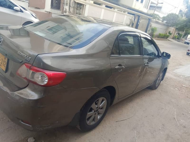 toyota-corolla-gli-16-2014-big-7