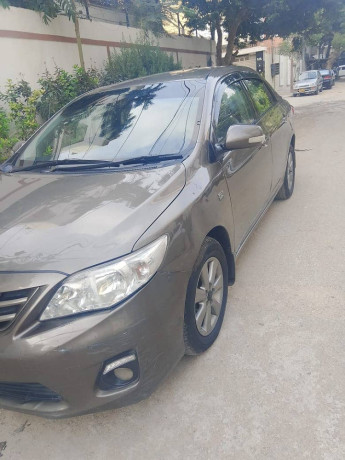 toyota-corolla-gli-16-2014-big-4