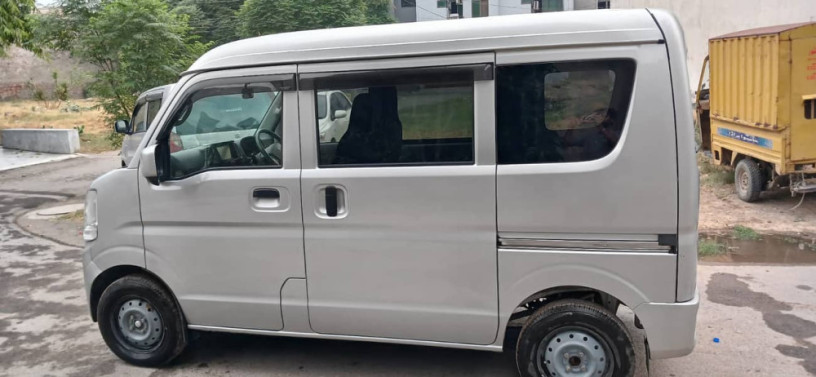suzuki-every-2019-pc-limited-big-1