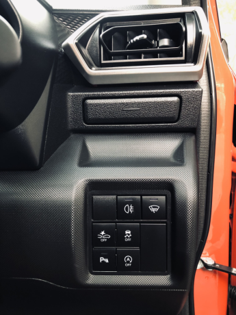 daihatsu-rocky-10-r-tc-big-9