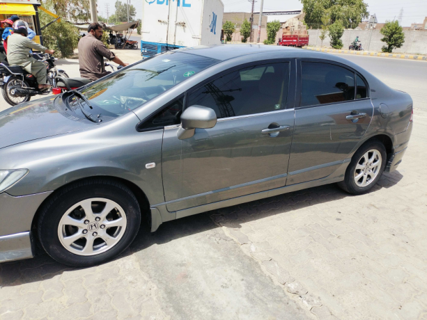 honda-civic-vti-18-i-vtec-big-19