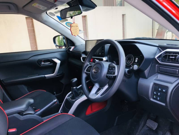 daihatsu-rocky-turbo-big-12