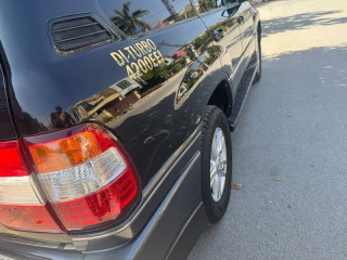 toyota-grand-land-cruiser