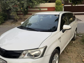 toyota-fielder-hybrid