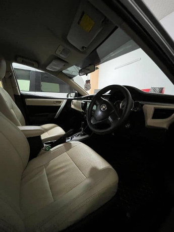 toyota-corolla-altis-2016-big-7