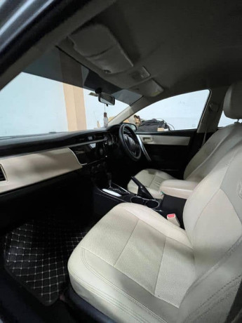 toyota-corolla-altis-2016-big-6