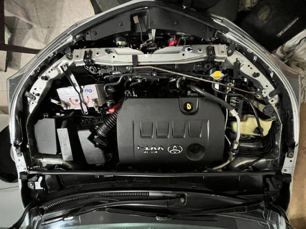 toyota-corolla-altis-2016-big-1