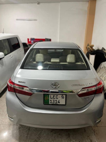 toyota-corolla-altis-2016-big-10