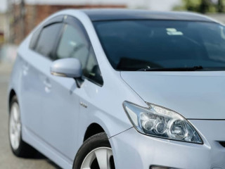 toyota-prius-full-loaded