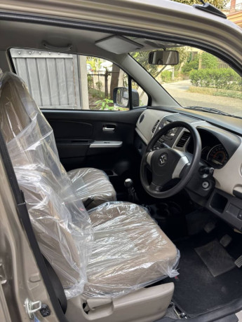 suzuki-wagon-r-bumper-to-bumper-genuine-1st-owner-23000kms-driven-big-2