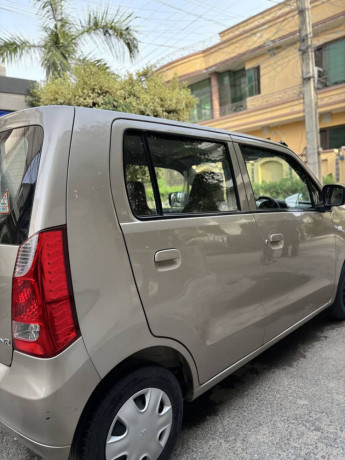 suzuki-wagon-r-bumper-to-bumper-genuine-1st-owner-23000kms-driven-big-6