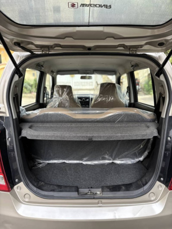 suzuki-wagon-r-bumper-to-bumper-genuine-1st-owner-23000kms-driven-big-4