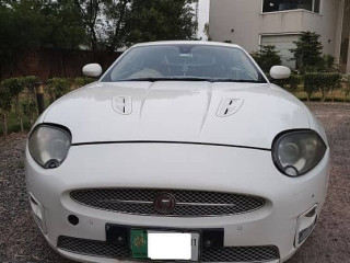 jaguar-xkr-supercharged-42l-v8