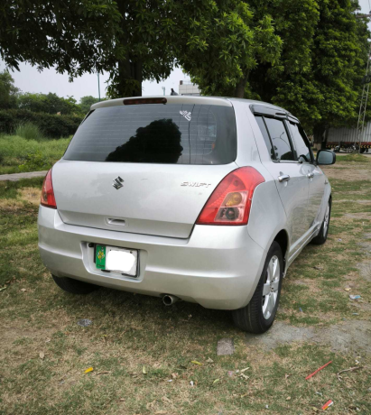 suzuki-swift-dlx-13-big-6