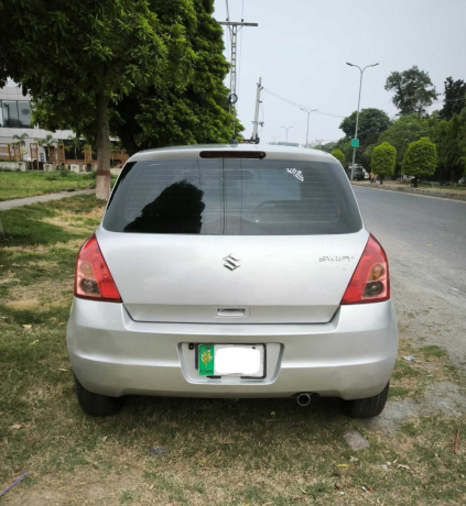 suzuki-swift-dlx-13-big-5