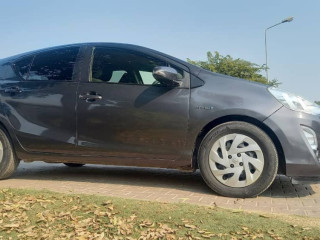 toyota-aqua-2015-s-excellent-fuel-average